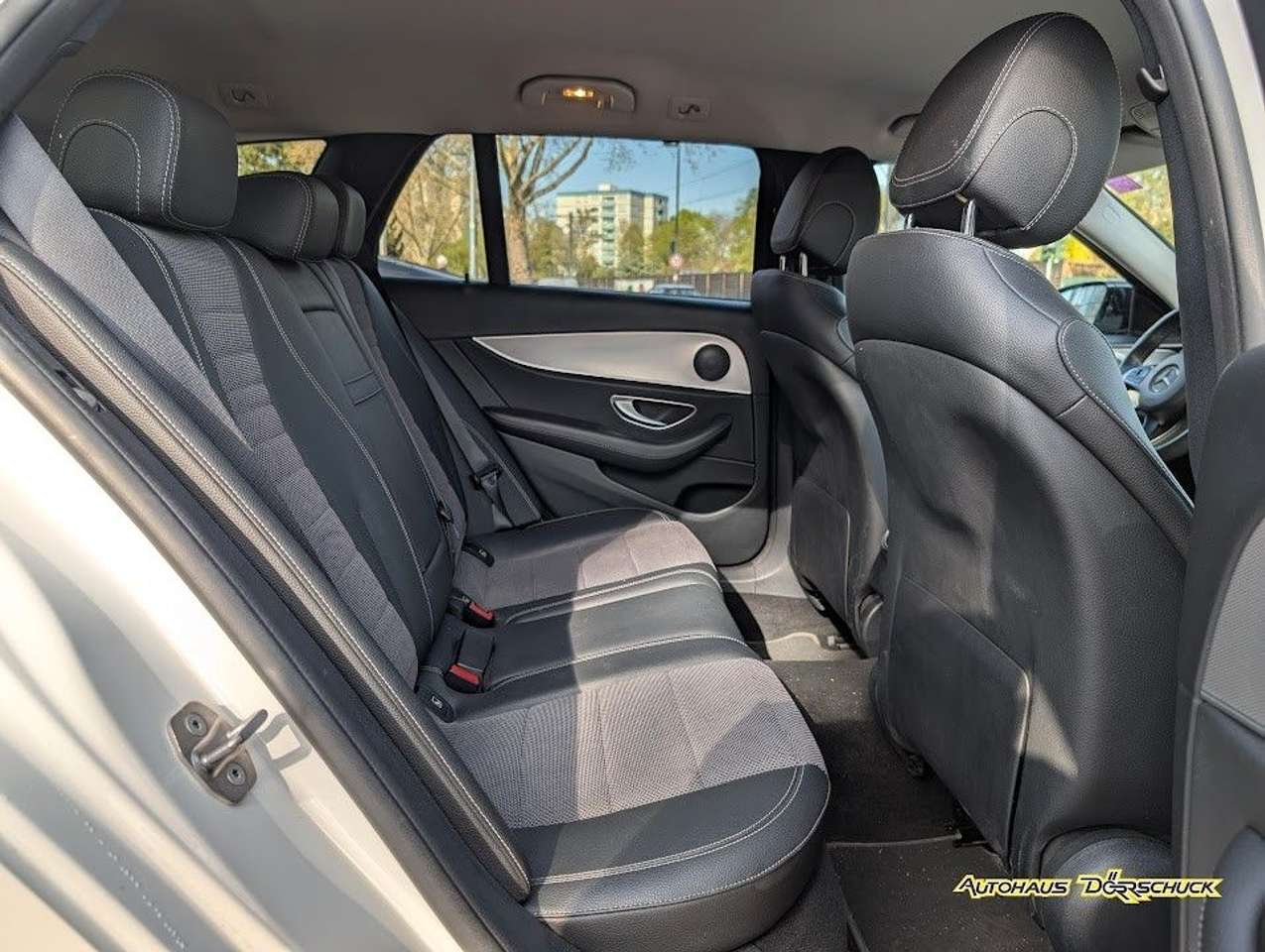 Mercedes-Benz E 220  E220d Kombi Automatik LED Avantgarde CarPlay