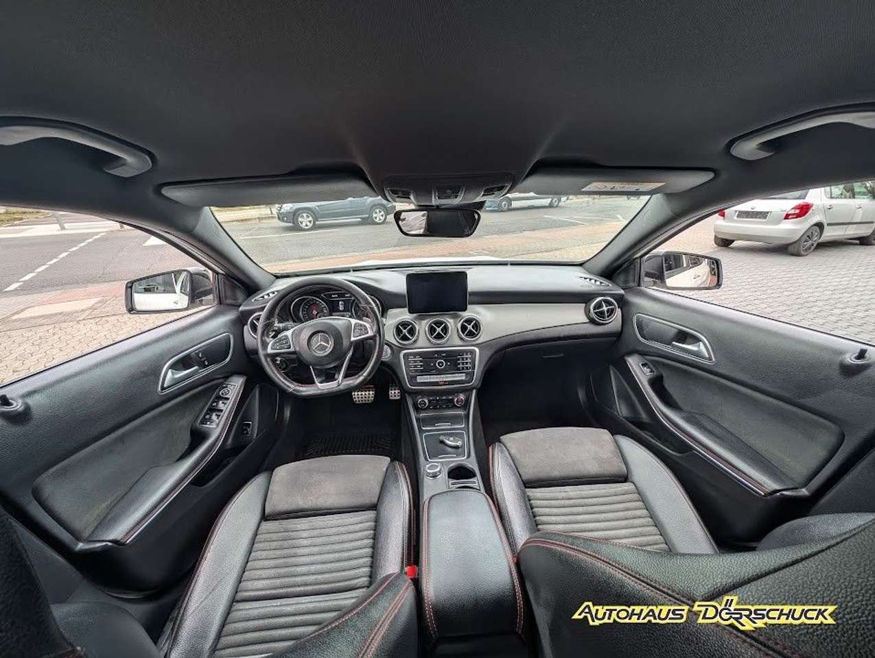 Mercedes-Benz GLA 180  AMG Line Automatik Kamera LED