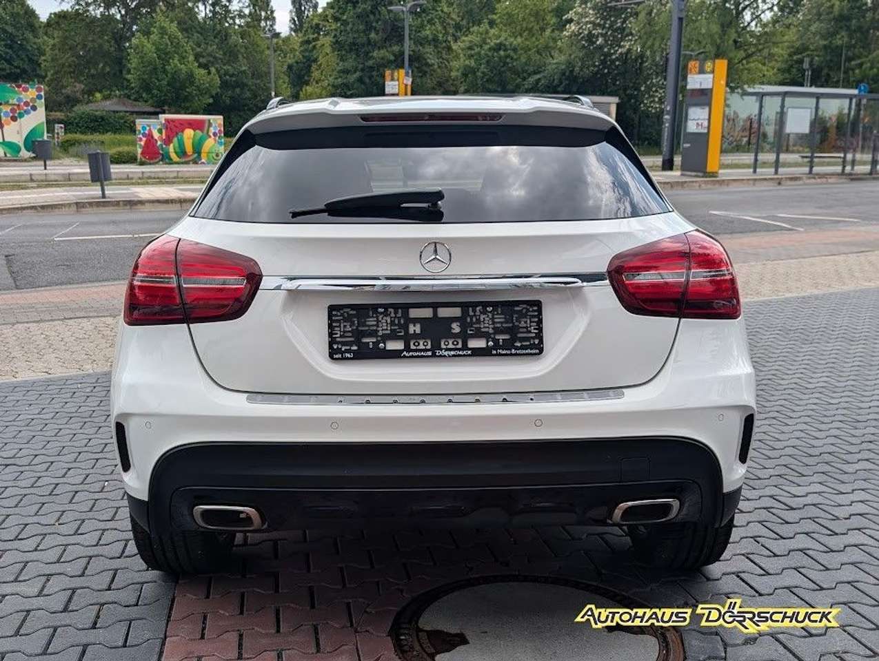 Mercedes-Benz GLA 180  AMG Line Automatik Kamera LED