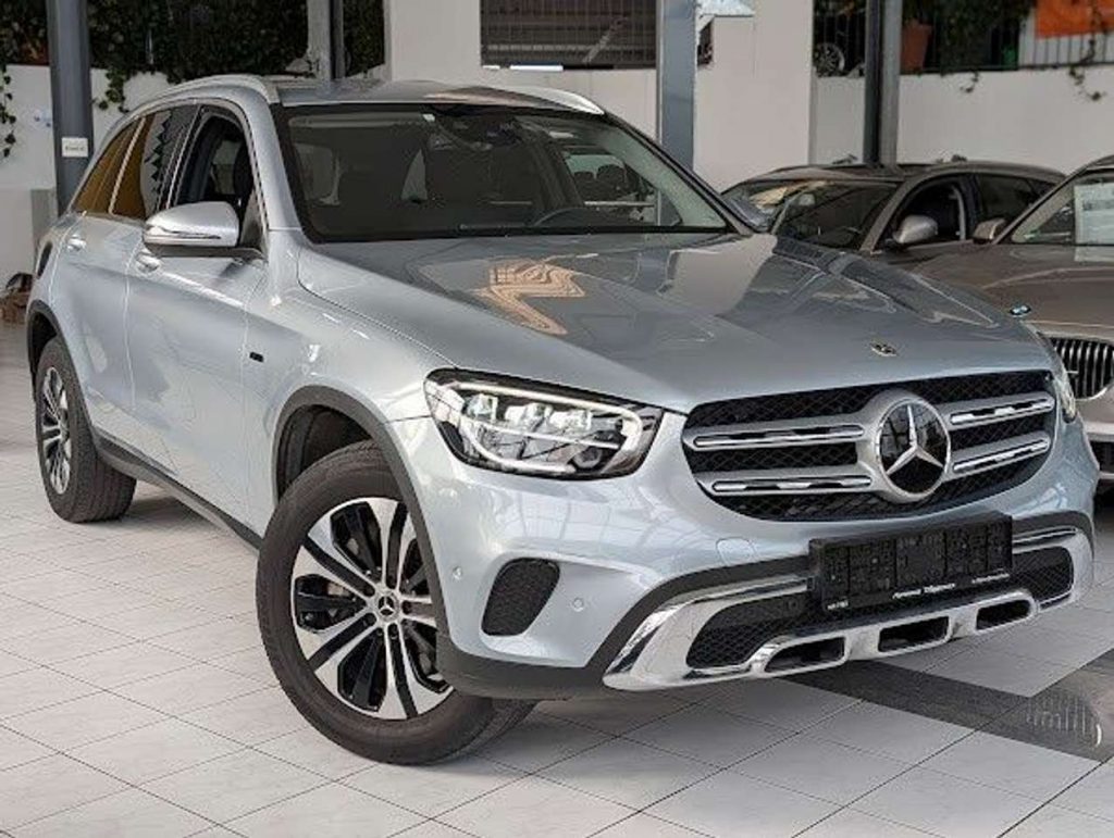 Mercedes-Benz GLC 300  e 4Matic MBux CarPlay Kamera Chrompaket