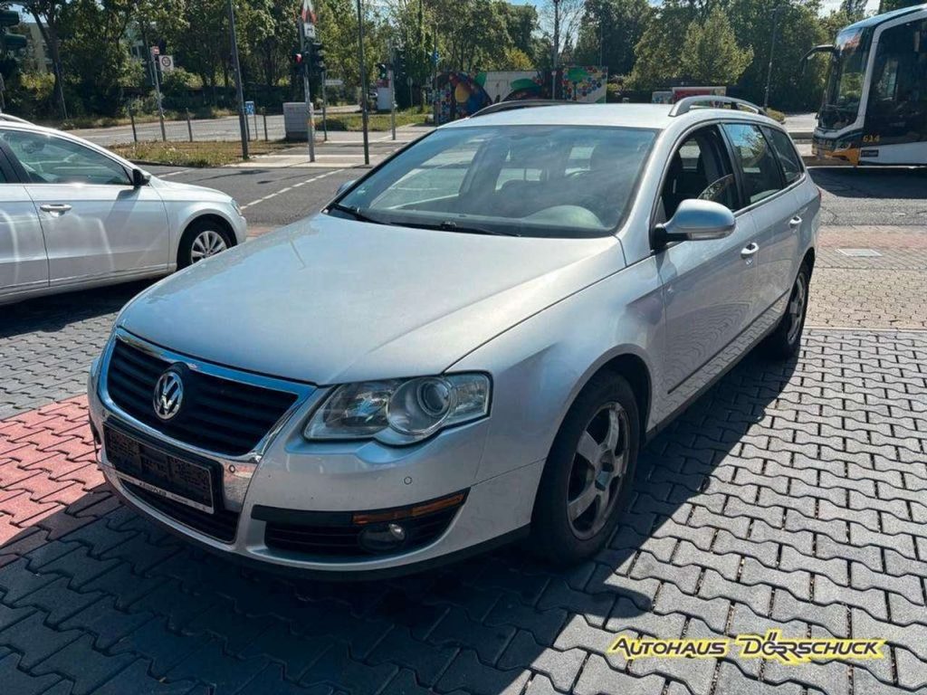 Volkswagen Passat Variant  Trendline PDC. Sitzh
