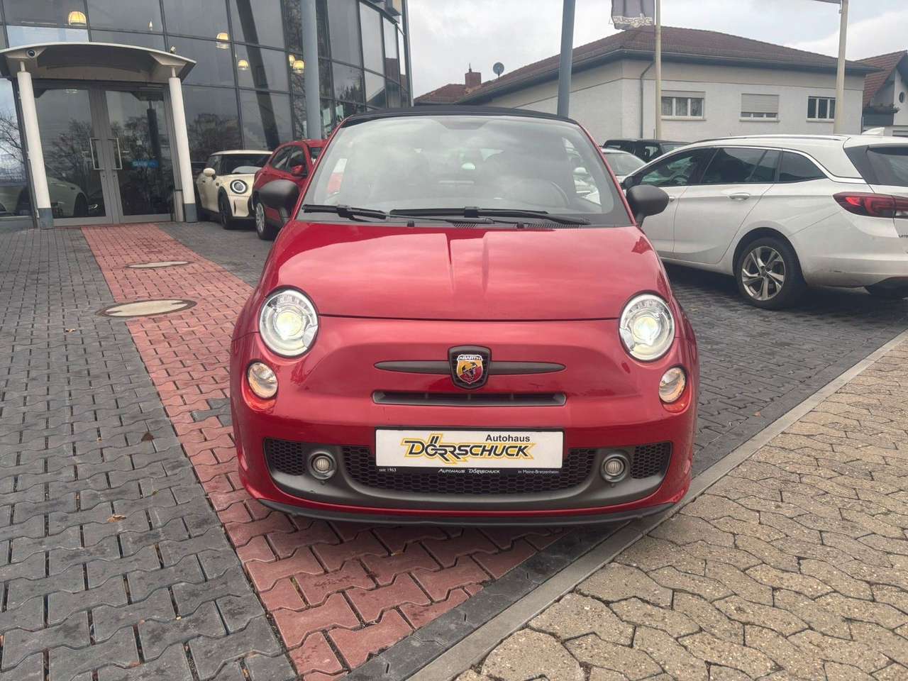 Abarth 595 Competizione  Rennsport. Cabrio. Schaltwippen