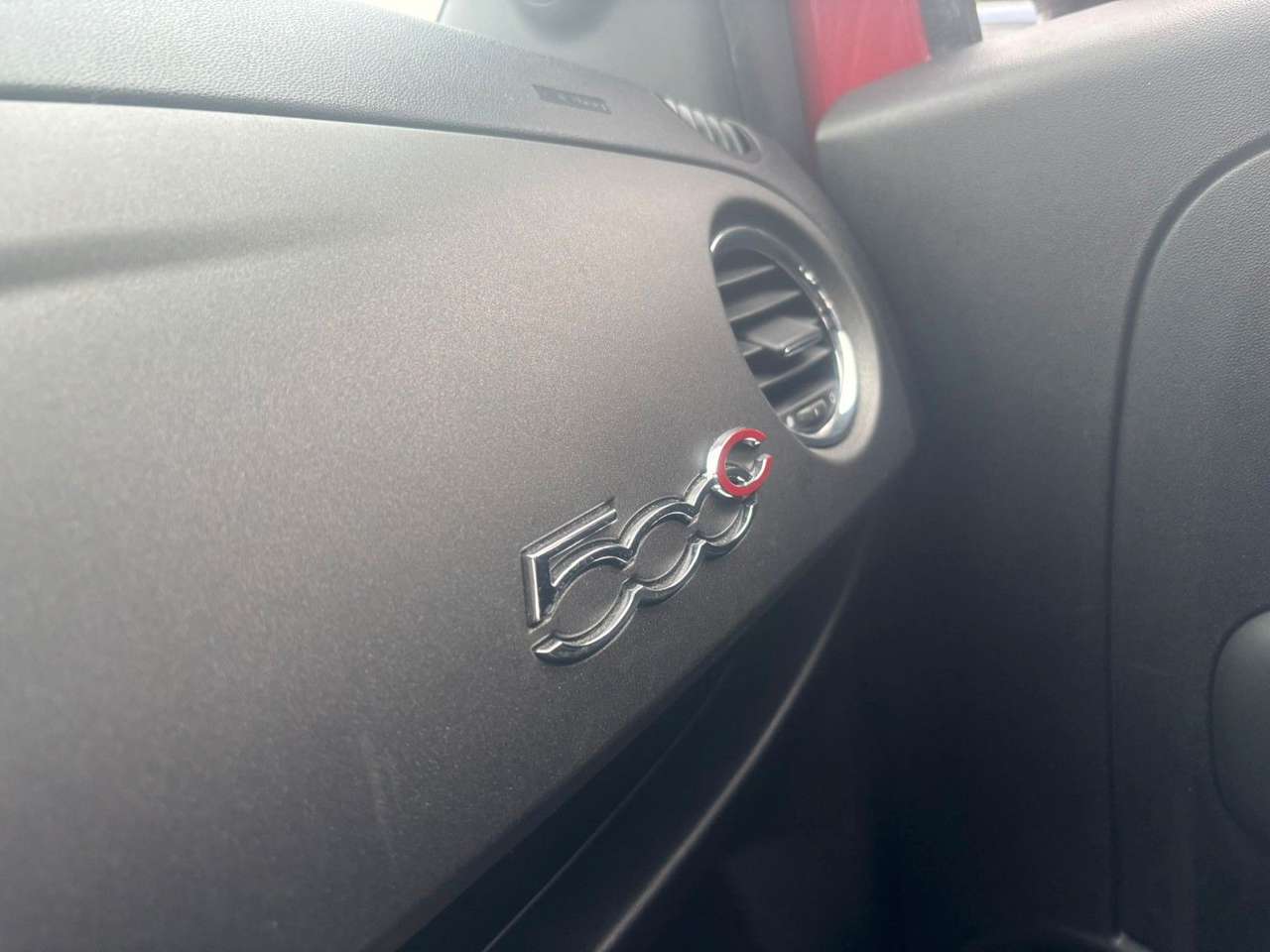 Abarth 595 Competizione  Rennsport. Cabrio. Schaltwippen