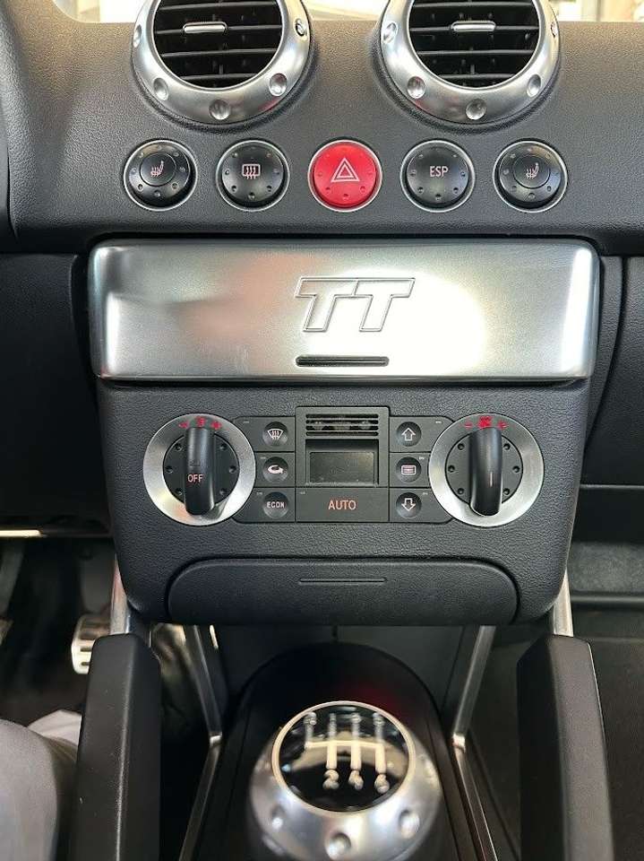 Audi TT  Coupe 1.8T quattro 2.HAND ORIGINALZUSTAND!