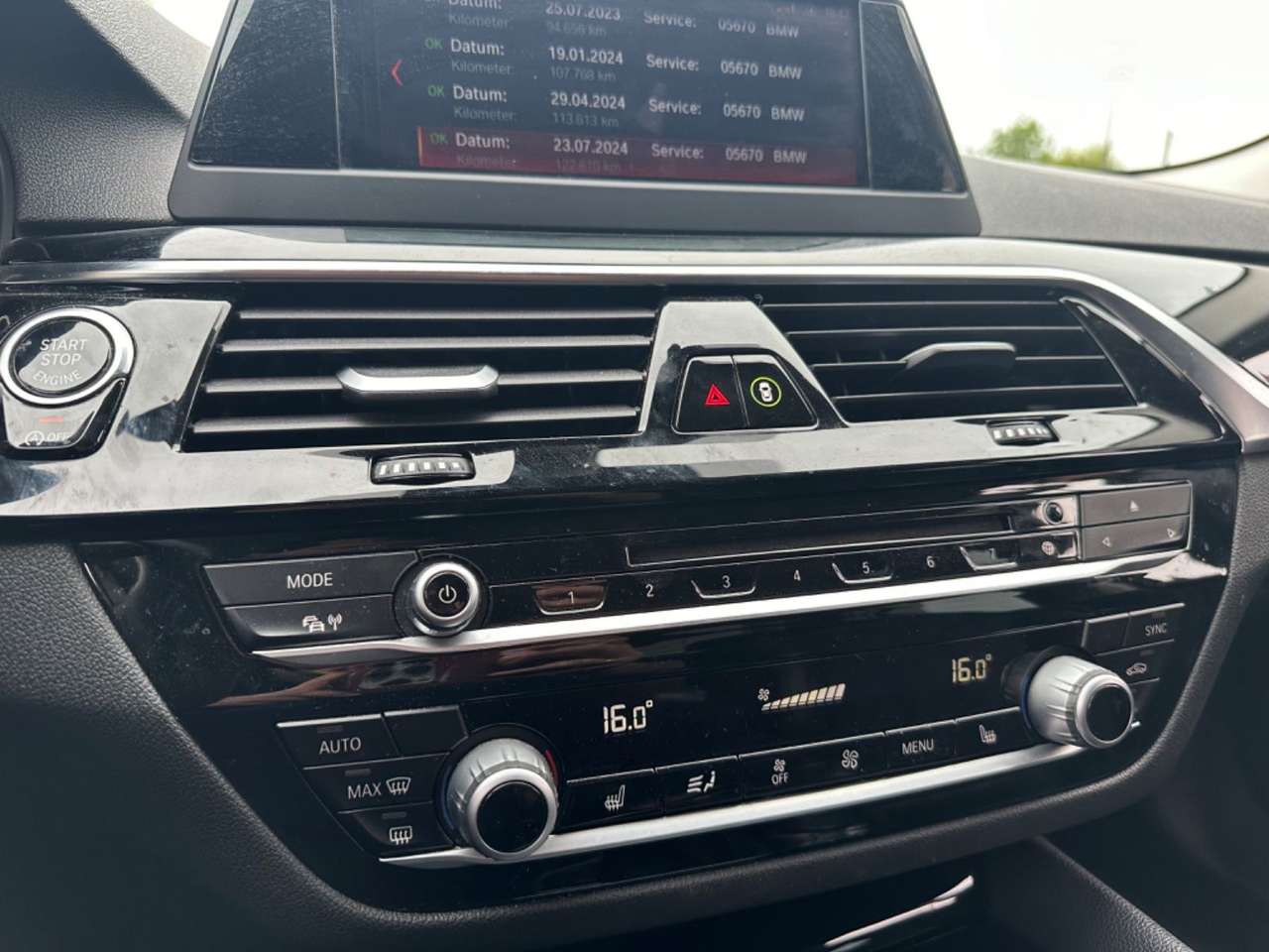 BMW 520  d ShadowLine LED Sportsitz RFK ab 299€/Monat