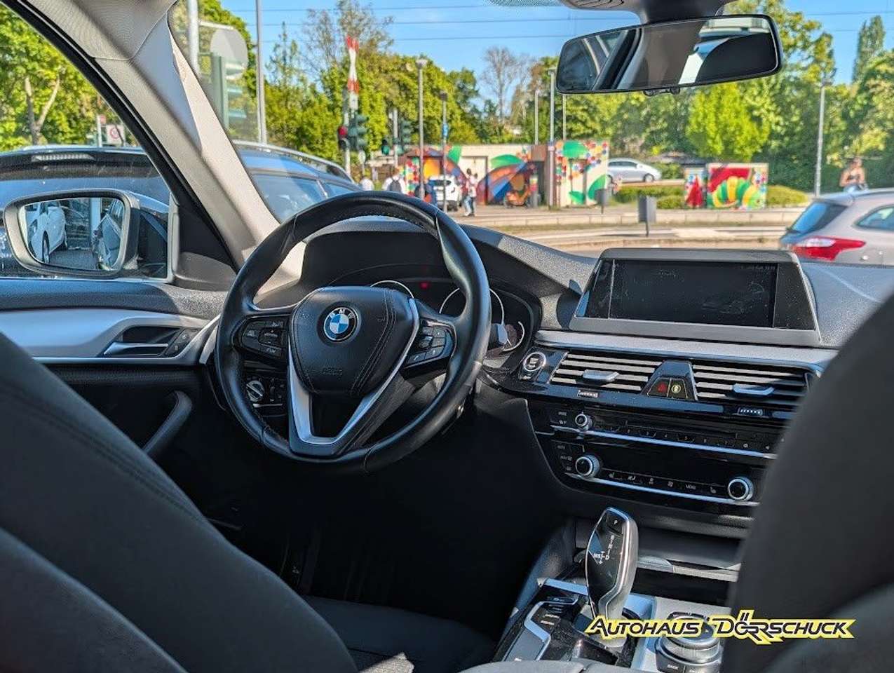 BMW 520  i Lim. Navi. PDC. LED. Sitzh.