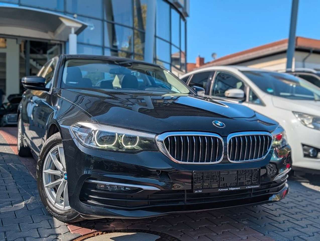 BMW 520  i Lim. Navi. PDC. LED. Sitzh.