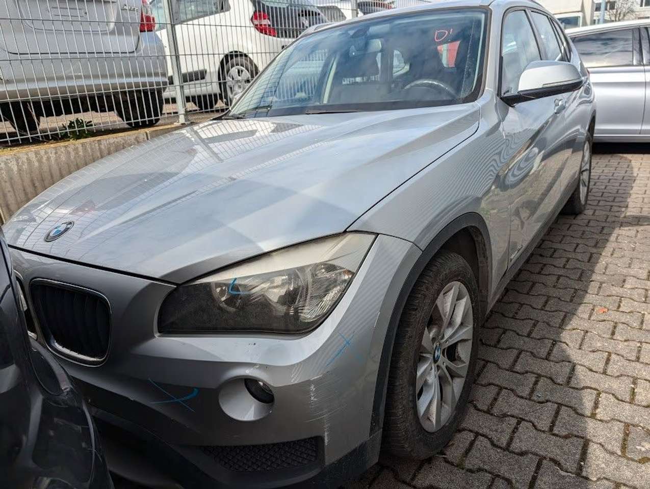 BMW X1  16d sDrive Parkhilfe Automatik Bluetooth