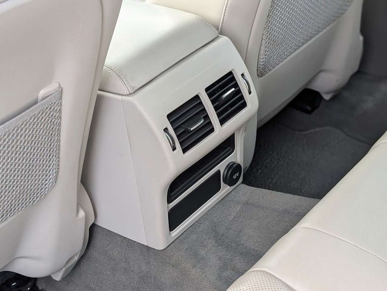 Jaguar XF  20d Portfolio 8G LED NAVI LEDER KAMERA ab199€
