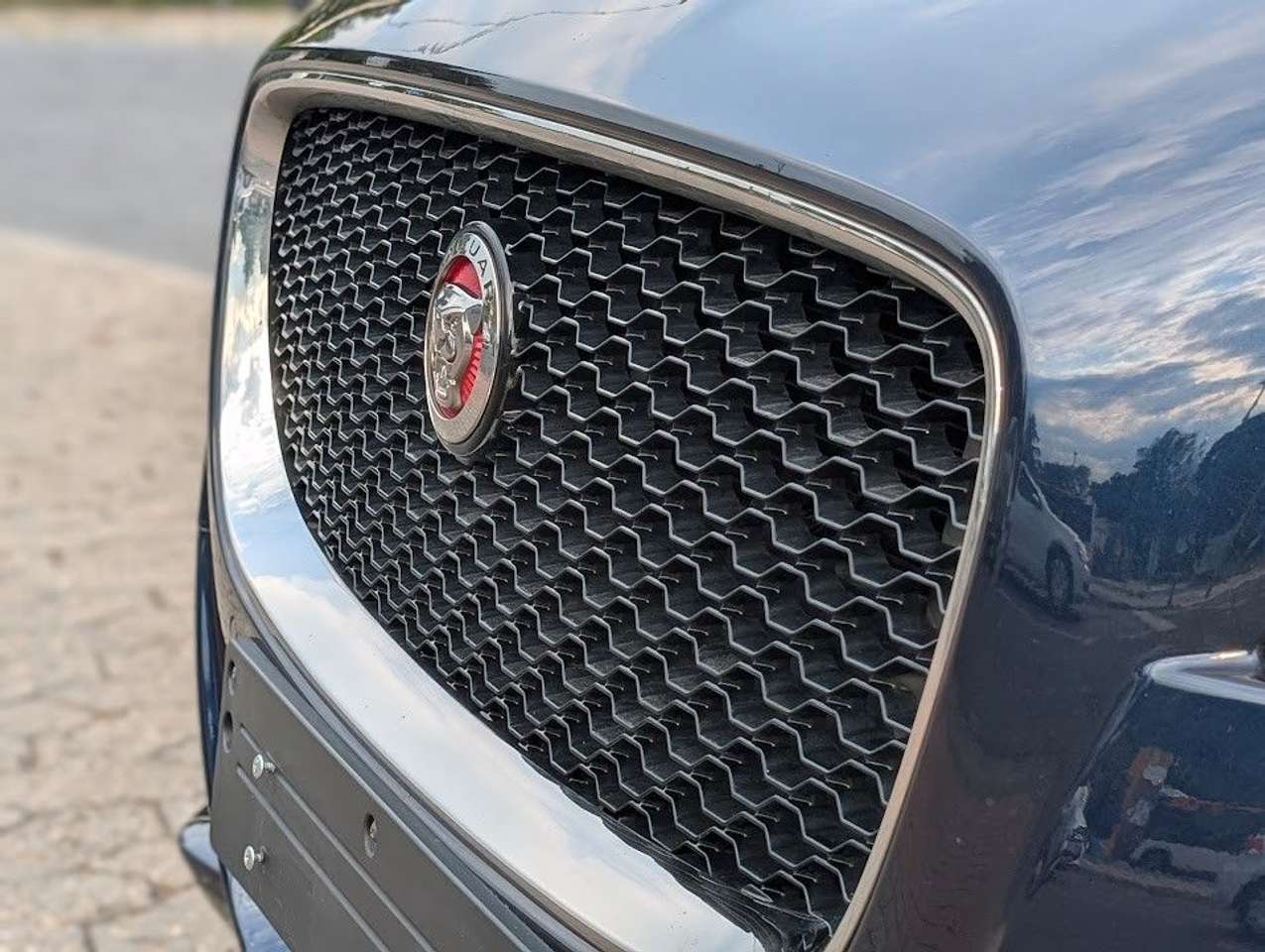 Jaguar XF  20d Portfolio 8G LED NAVI LEDER KAMERA ab199€