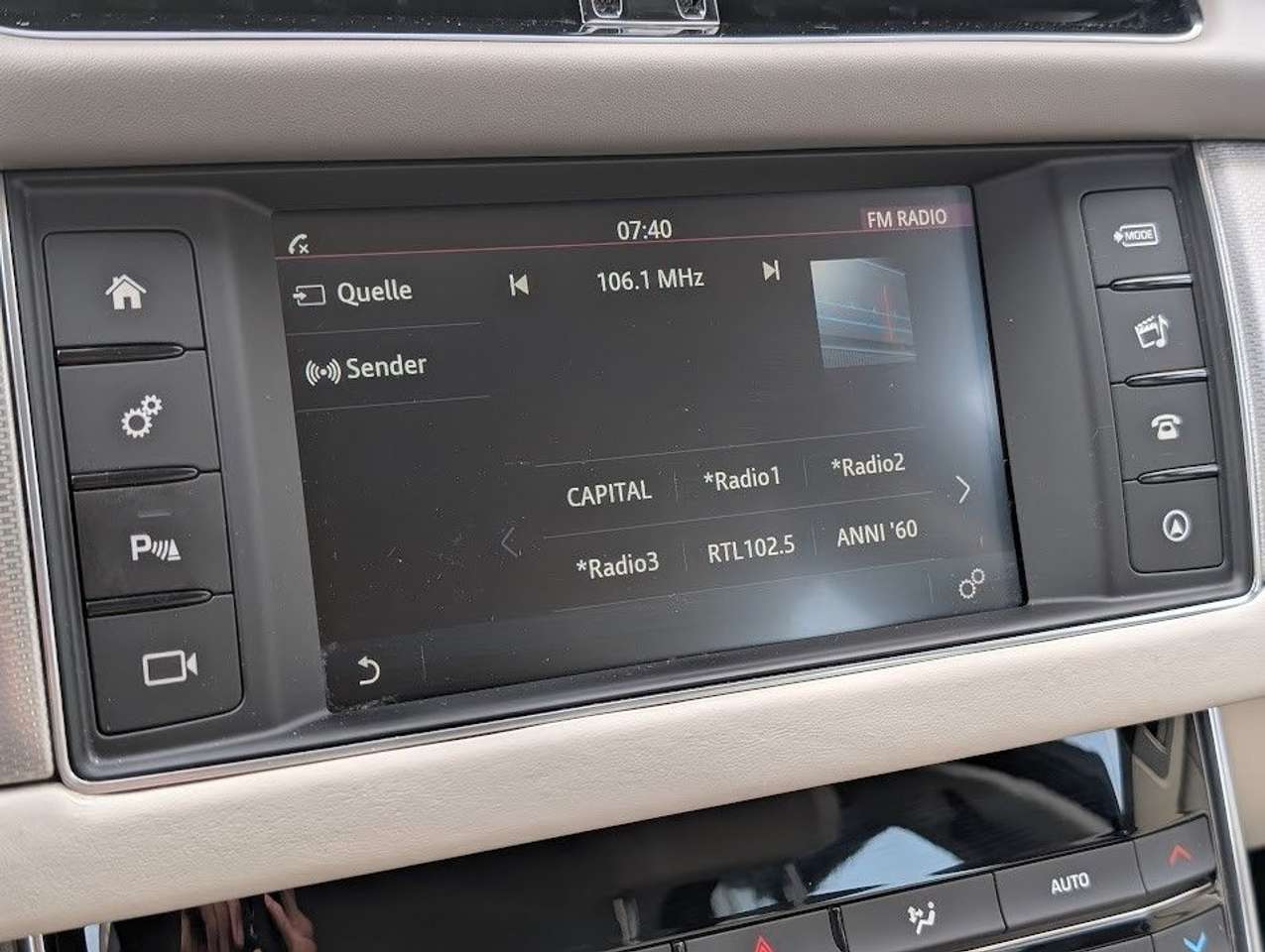 Jaguar XF  20d Portfolio 8G LED NAVI LEDER KAMERA ab199€