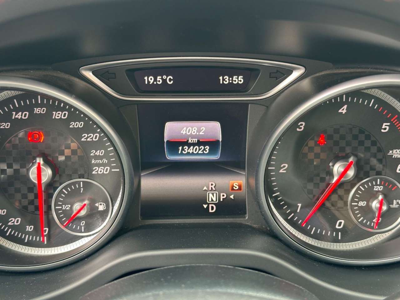 Mercedes-Benz A 200  A200d AMG 7G LED KAMERA NAVI KEYLESS 199€/Monat