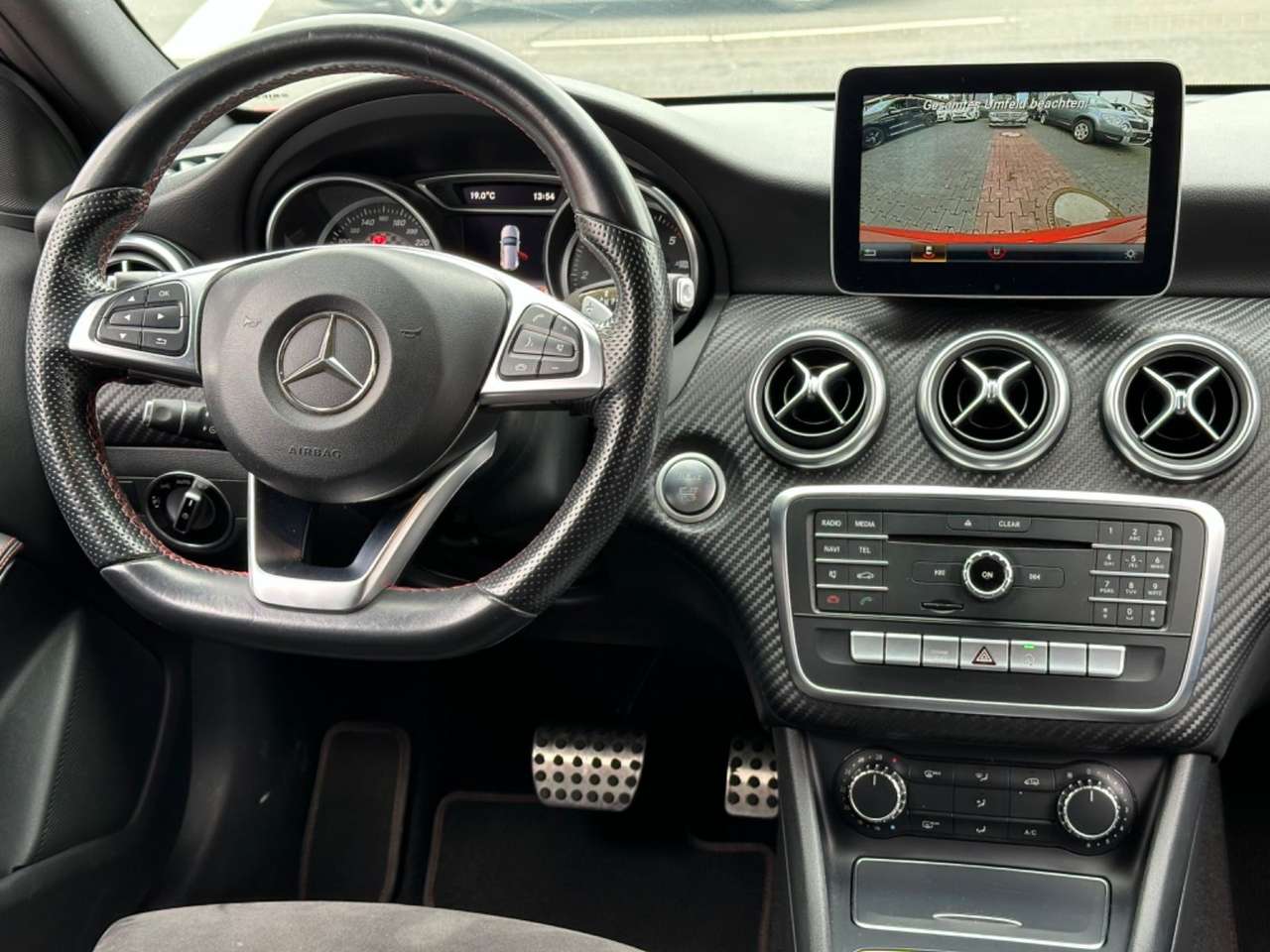 Mercedes-Benz A 200  A200d AMG 7G LED KAMERA NAVI KEYLESS 199€/Monat