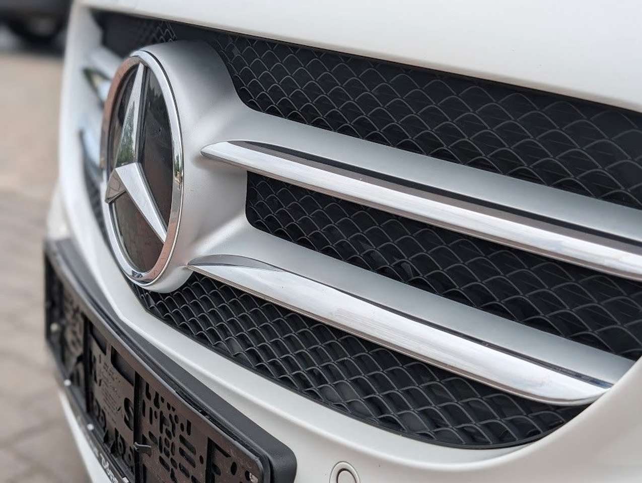 Mercedes-Benz C 180  CGI RFK. Navi. LED. Sitzh. BT