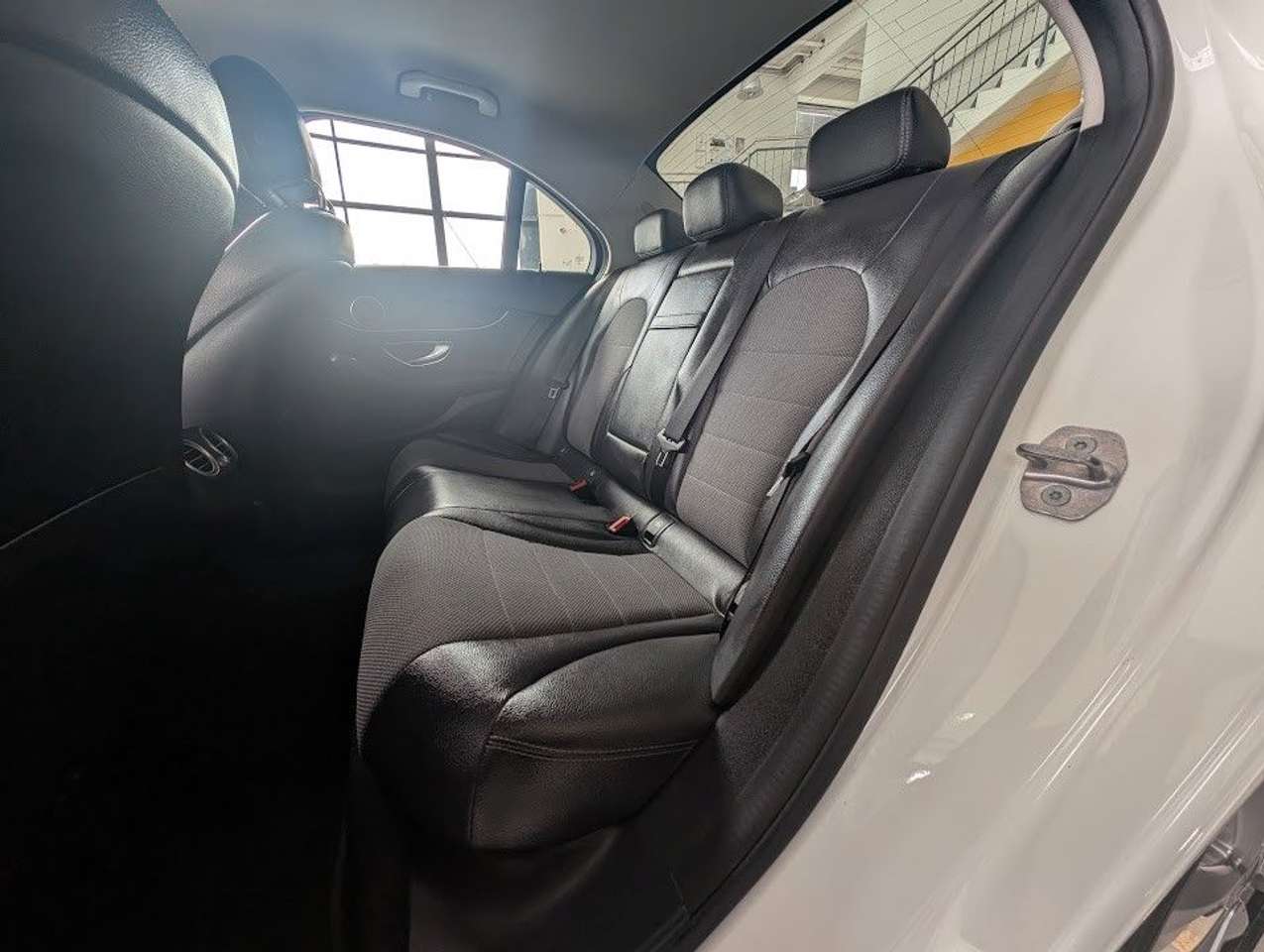 Mercedes-Benz C 180  CGI RFK. Navi. LED. Sitzh. BT
