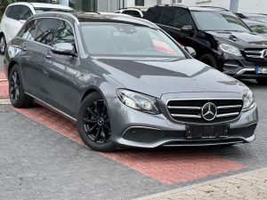Mercedes-Benz E 200  E200d Avantgarde 9G LED PANO WIDESCREEN AHK 199€