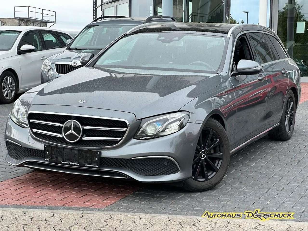 Mercedes-Benz E 200  E200d Avantgarde 9G LED PANO WIDESCREEN AHK 199€
