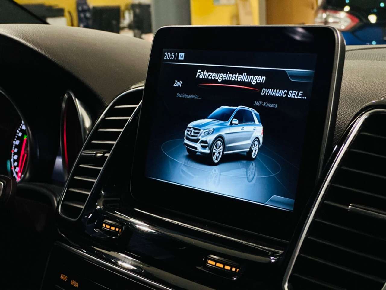 Mercedes-Benz GLE 350  GLE350d 4MATIC LED NAVI PANORAMA AMG 399€/Monat