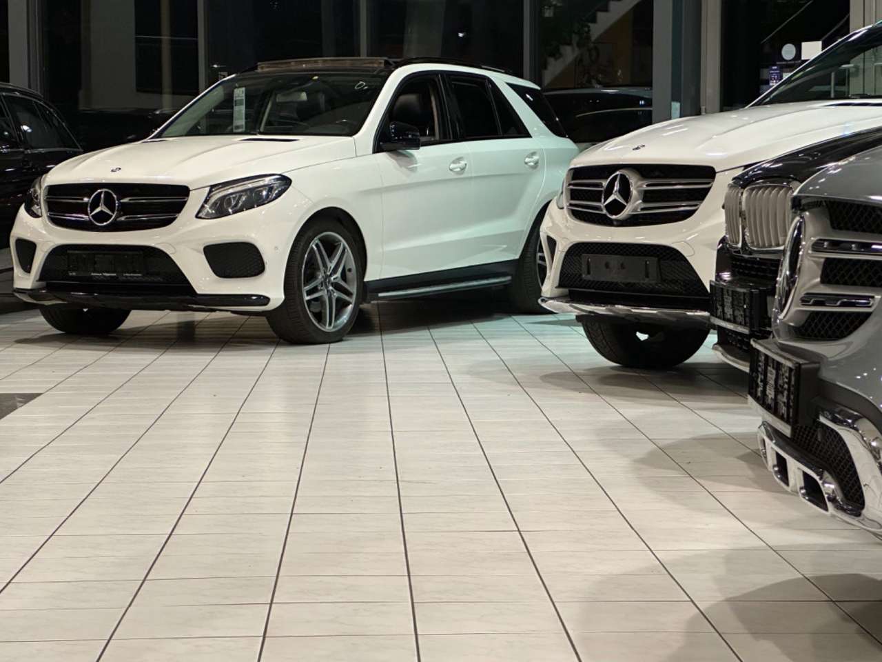 Mercedes-Benz GLE 350  GLE350d 4MATIC LED NAVI PANORAMA AMG 399€/Monat