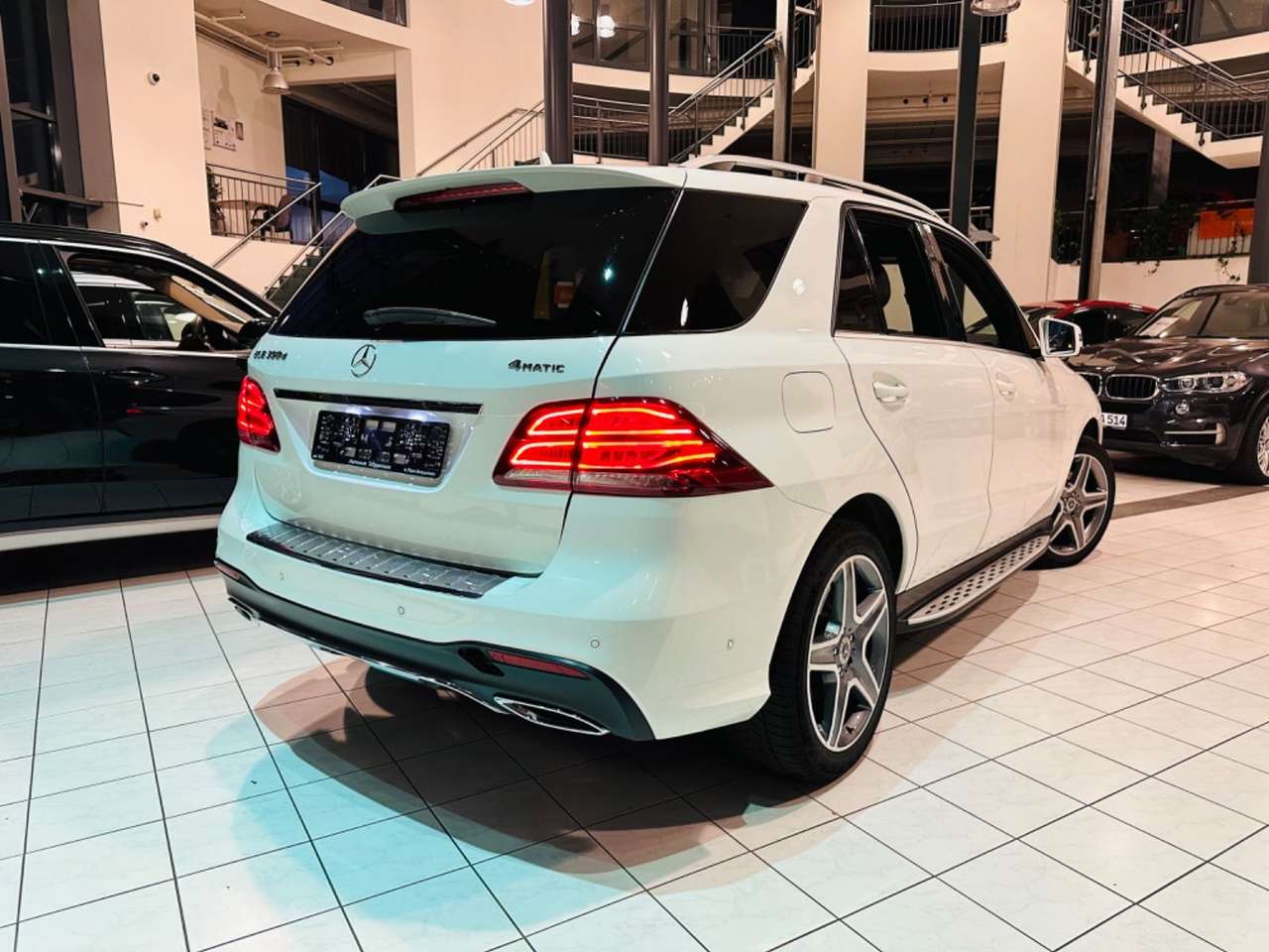Mercedes-Benz GLE 350  GLE350d 4MATIC LED NAVI PANORAMA AMG 399€/Monat