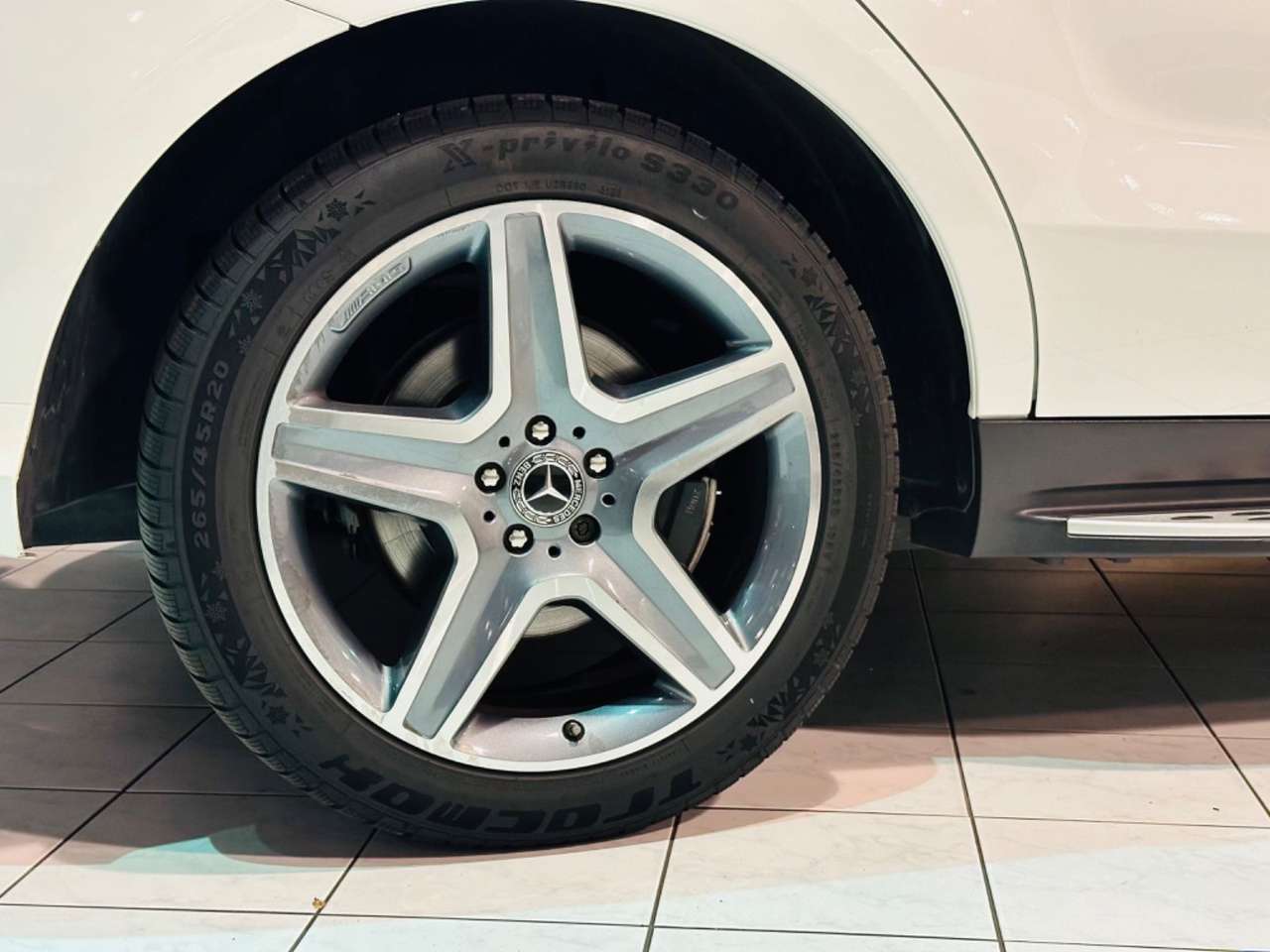Mercedes-Benz GLE 350  GLE350d 4MATIC LED NAVI PANORAMA AMG 399€/Monat