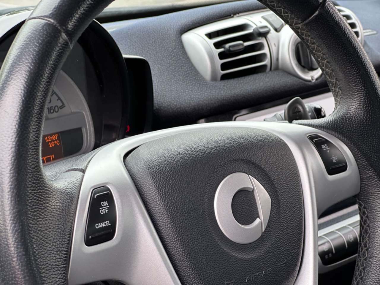 smart forTwo  fortwo coupe 62kW Klima Sitzheizung