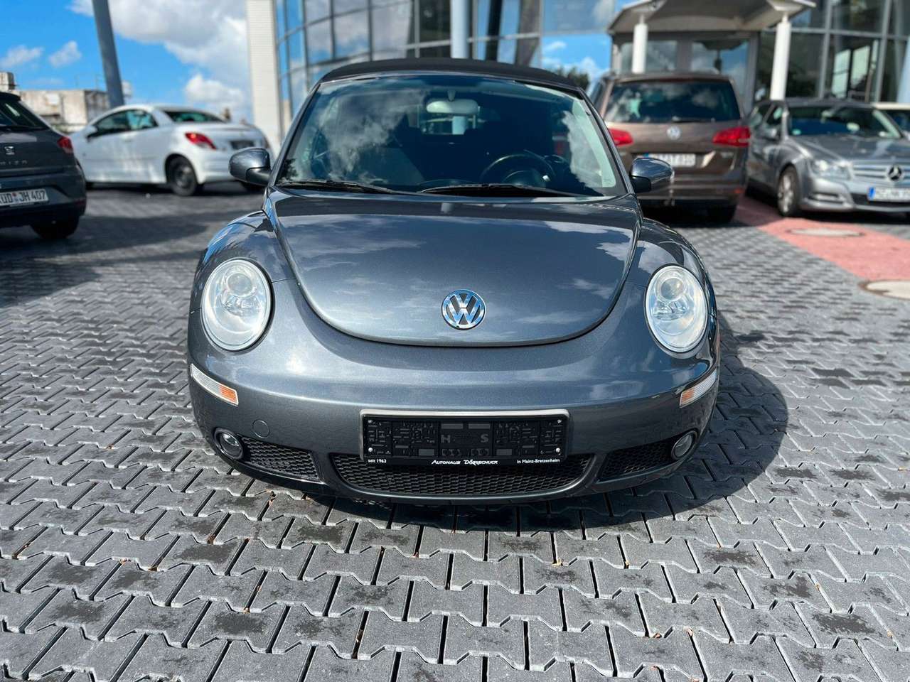 Volkswagen New Beetle  2.0 CUP Edition Sitzh. Klima. Radio
