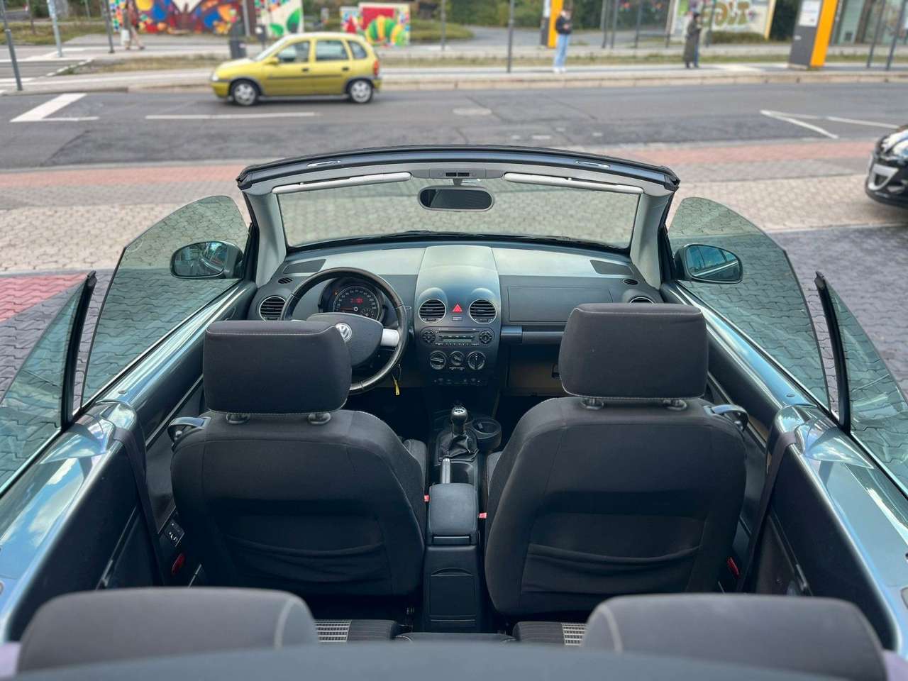 Volkswagen New Beetle  2.0 CUP Edition Sitzh. Klima. Radio