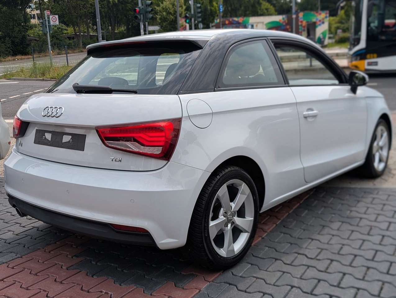Audi A1  sport LED. PDC. Navi. BT. Sitzh. Klimaaut.