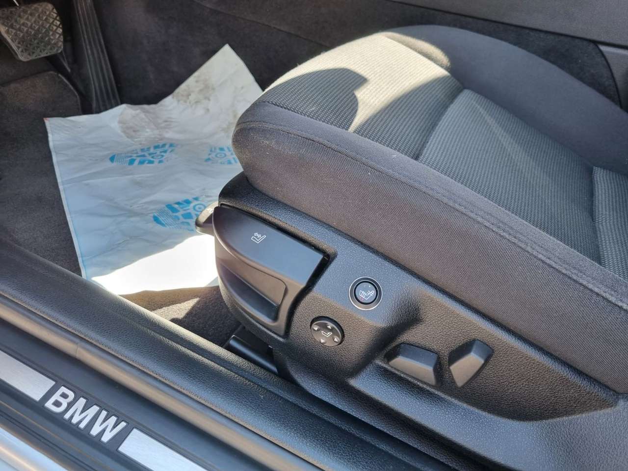 BMW 530  i Lim. Aut. Navi BI-Xenon Head-Up Sithz. Temp