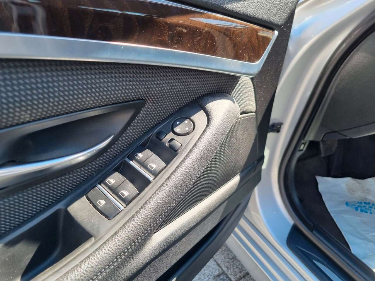 BMW 530  i Lim. Aut. Navi BI-Xenon Head-Up Sithz. Temp