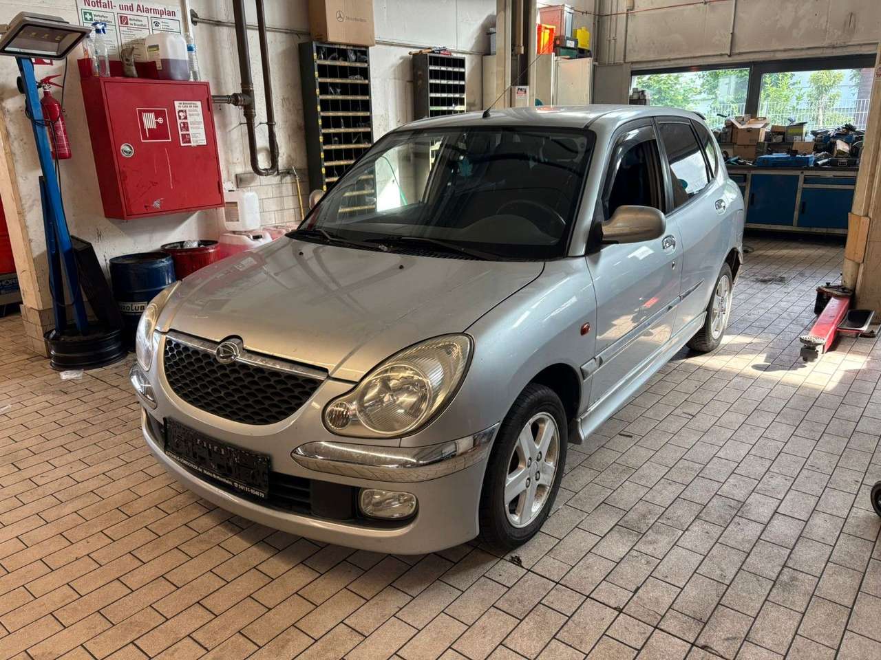 Daihatsu Sirion  1.0