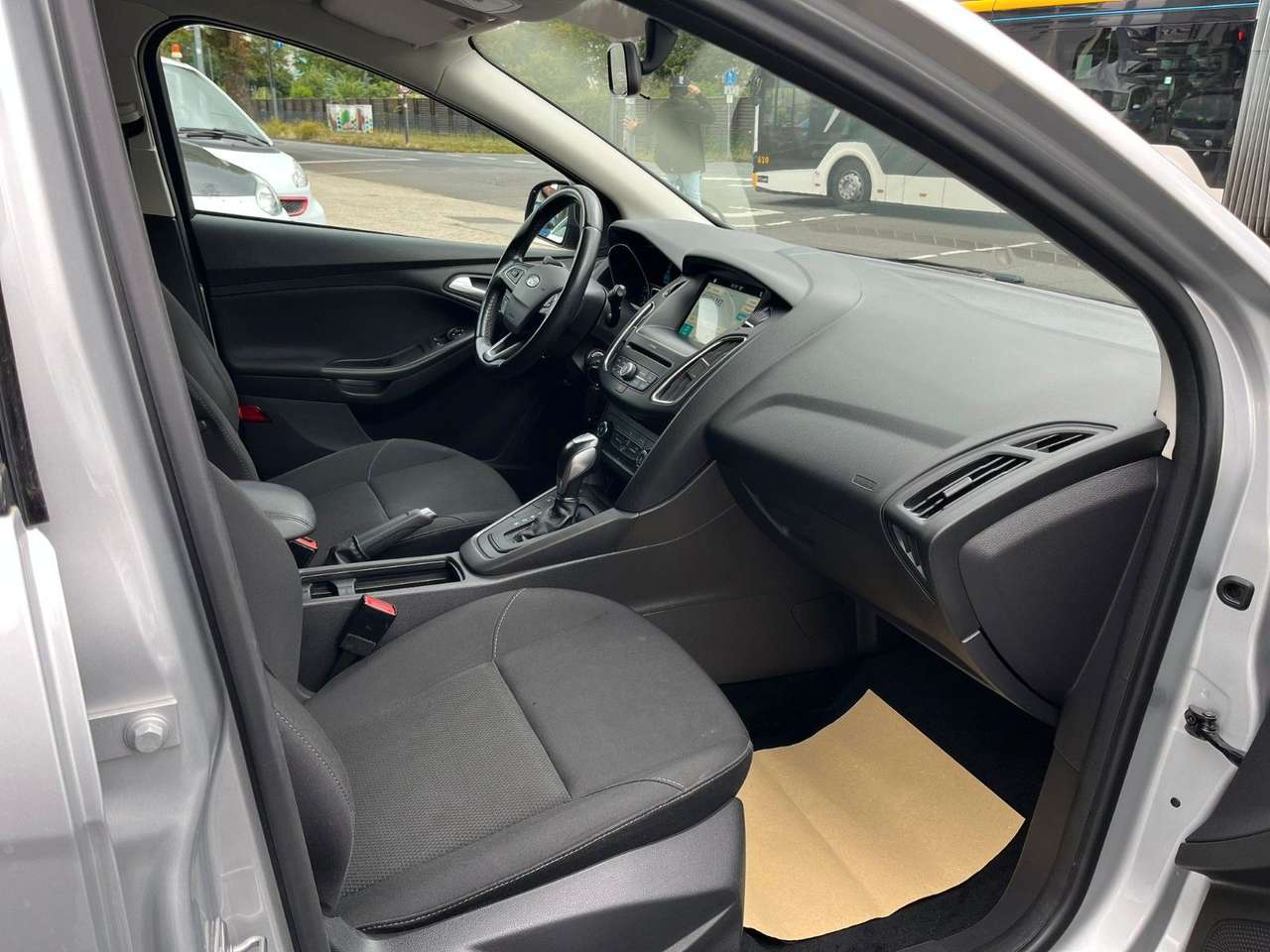 Ford Focus  Turnier Business Navi. BT. Klimaaut.