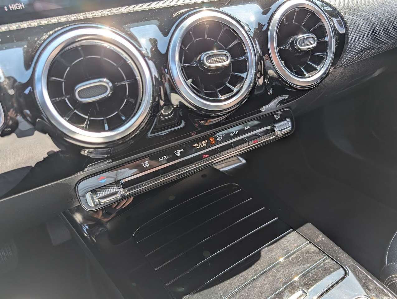 Mercedes-Benz A 180  Business Line. RFK. Navi. Klimaaut.