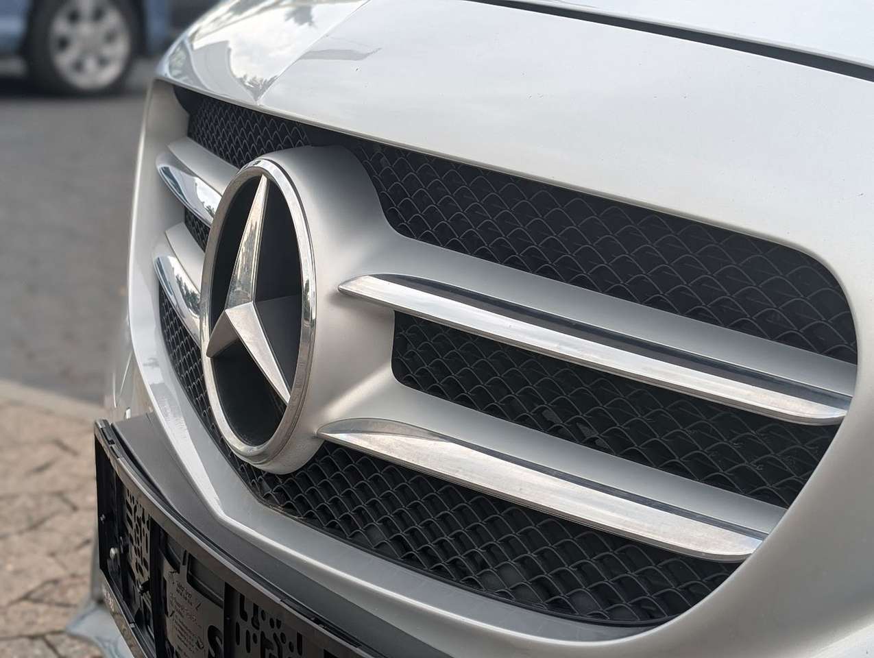 Mercedes-Benz C 180  BlueTec / d Sitzh. Navi. LED. BT AMG Line