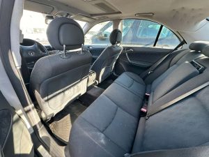 Mercedes-Benz C 180  CLASSIC Automatik Klima TÜV NEU
