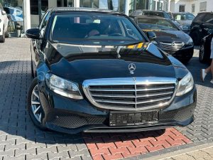 Mercedes-Benz E 200  d Limo 9-Gang Automatik Kamera CarPlay