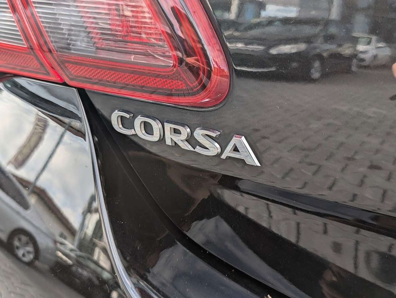 Opel Corsa  E S ecoFlex Turbo. PDC. Sitzh. Temp. BT