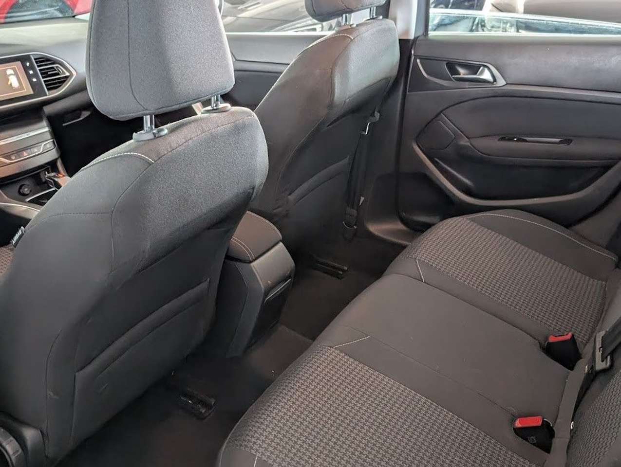 Peugeot 308  SW Active Navi. PDC. Schaltwippen. Touch