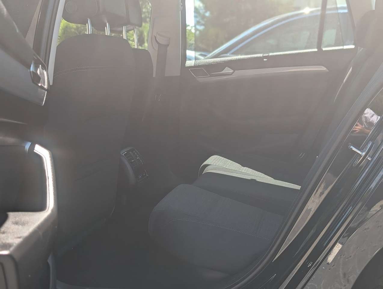 Volkswagen Passat Variant  Business Klimaaut. Temp. Navi.