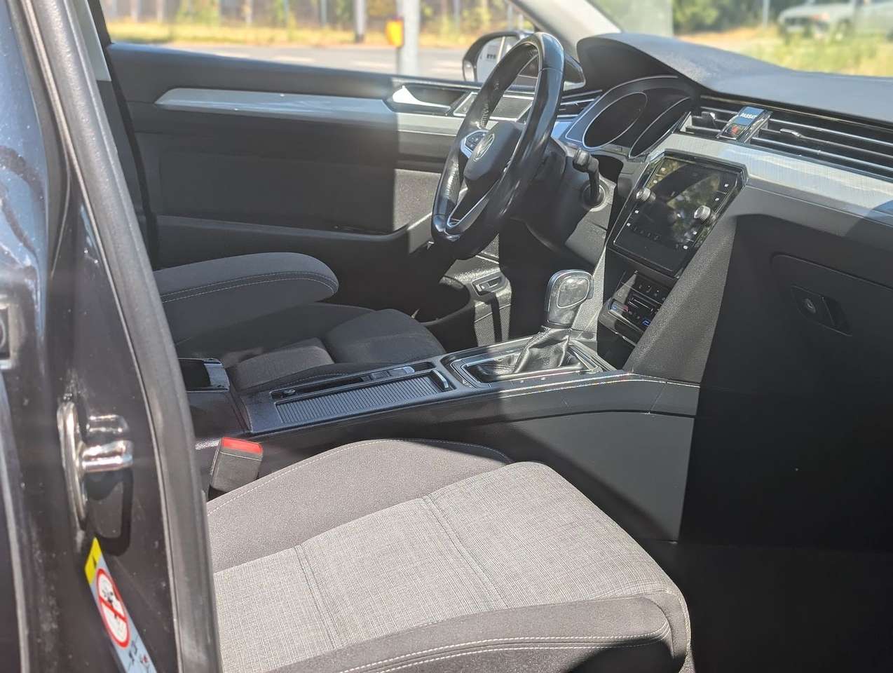 Volkswagen Passat Variant  Business Klimaaut. Temp. Navi.