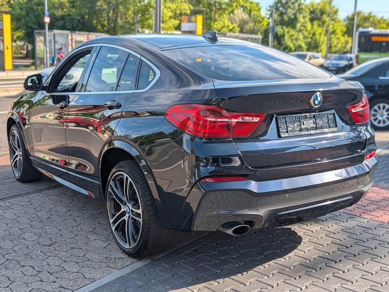 BMW X4  xDrive20d M-Paket. LED. Schiebedach. Navi