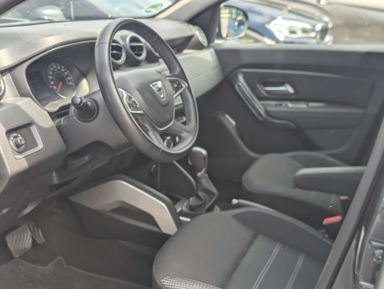Dacia Duster  RFK. Navi. BT. Sitzh. Navi