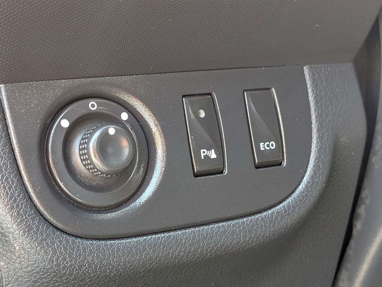Dacia Logan  MCV II Kombi Laureate AHK. Navi. BT
