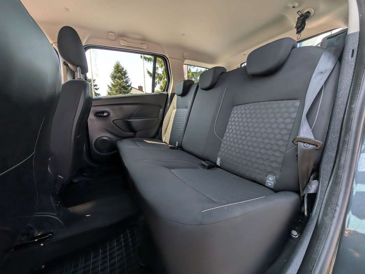 Dacia Logan  MCV II Kombi Laureate AHK. Navi. BT