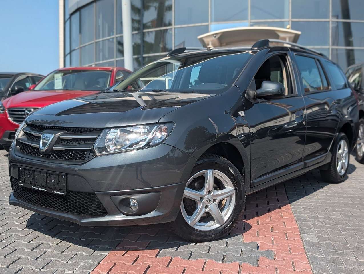 Dacia Logan  MCV II Kombi Laureate AHK. Navi. BT