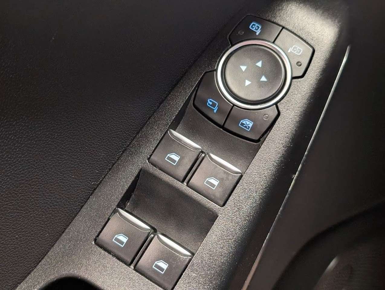 Ford Fiesta  Titanium 1 Hand. CarPlay. Klimaaut. BT.