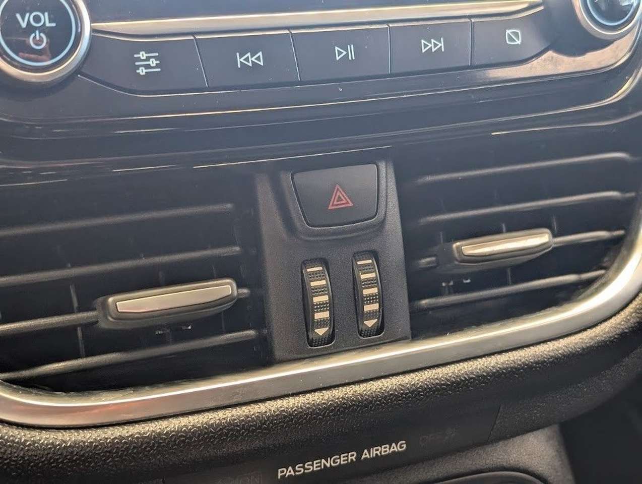 Ford Fiesta  Titanium 1 Hand. CarPlay. Klimaaut. BT.