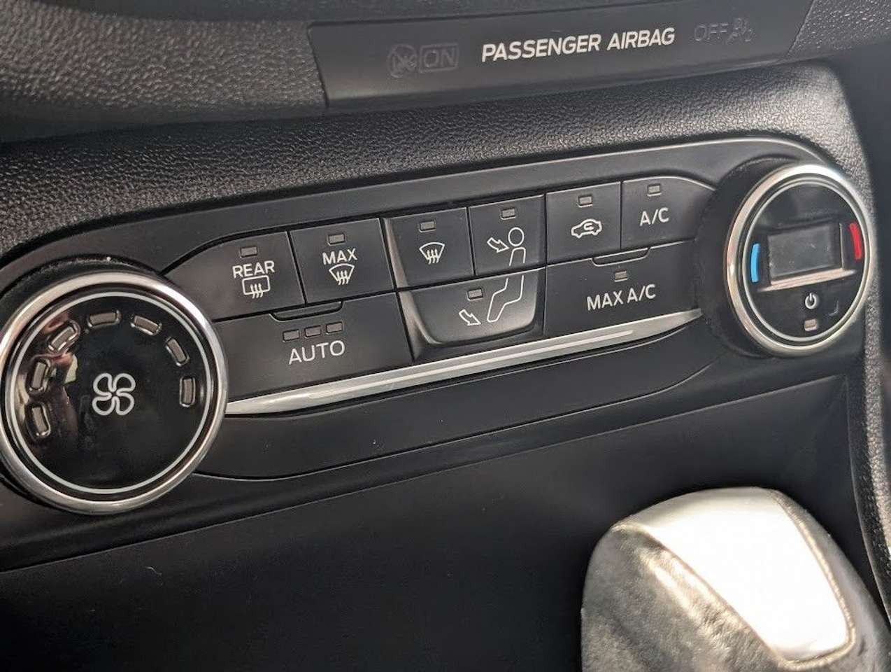 Ford Fiesta  Titanium 1 Hand. CarPlay. Klimaaut. BT.