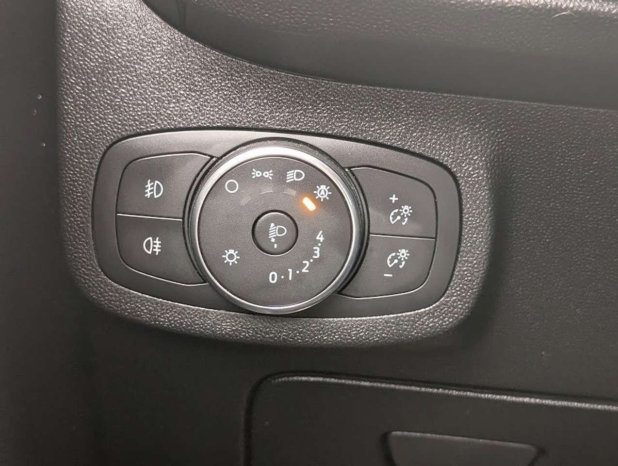 Ford Fiesta  Titanium 1 Hand. CarPlay. Klimaaut. BT.